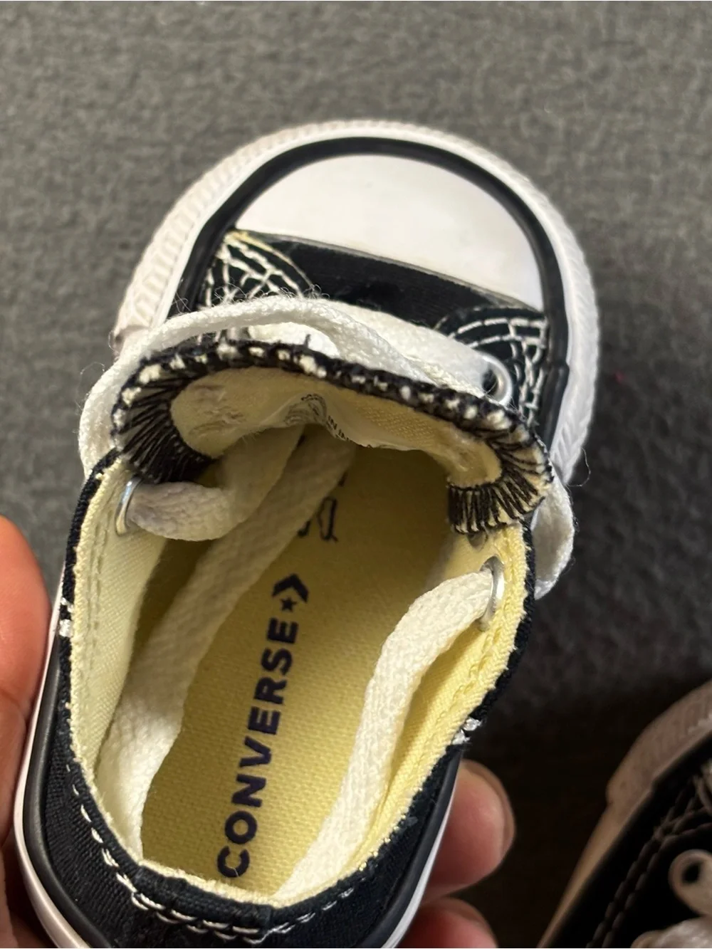 CONVERSE Chuck Taylor All Star Canvas Low Black Size 2